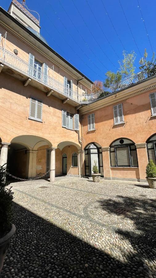 La Corte Barnaba Apartment Busto Arsizio Bagian luar foto