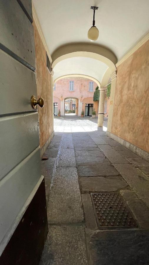 La Corte Barnaba Apartment Busto Arsizio Bagian luar foto