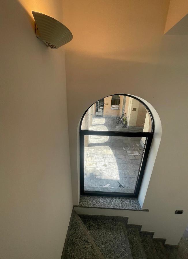 La Corte Barnaba Apartment Busto Arsizio Bagian luar foto